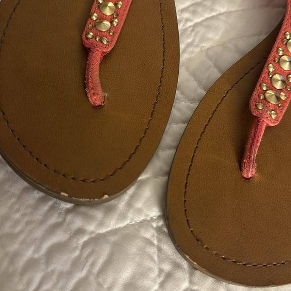 Candies - gold studded sandals (woman’s size 9) Peach/Salmon color - Picture 5 of 16